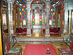 Sheesh Mahal :: Hotel Deogarh Mahal