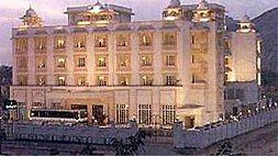 Hotel Holiday Inn, Jaipur