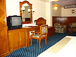 Deluxe Suite :: Hotel Jaipur Palace, Jaipur