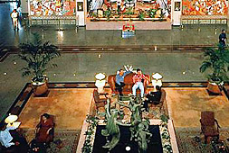 Lobby :: Hotel Rajputana Palace Sheraton, Jaipur