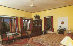 Well Appointed Room at Hotel Kesar Bhawan Palace, Mount Abu