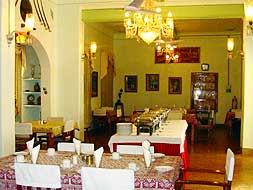 Restaurant at Hotel Roop Niwas Palace, Nawalgarh